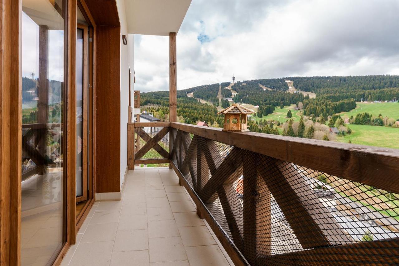 Apartman Svicarek Loučná pod Klínovcem Exteriör bild